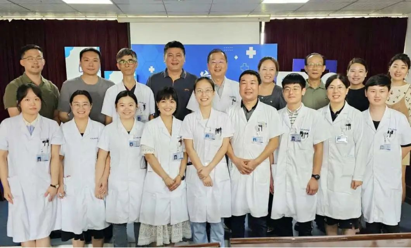 崇尚人文精神 彰显医者仁心┃中国医师节，中视在行动！平顶山眼科医院
